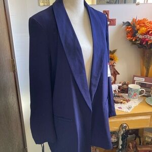 Elegant Women's Navy Blazer